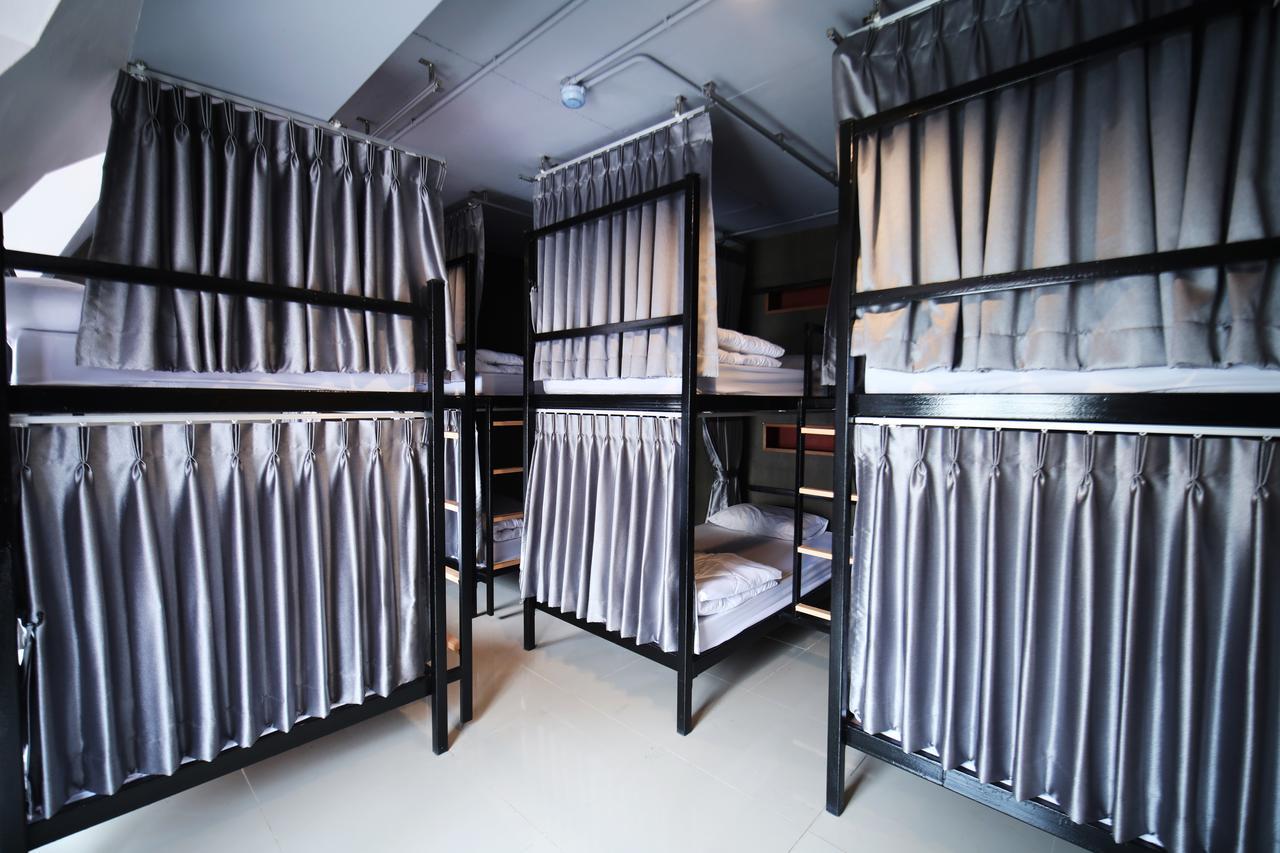 The Campus Hostel Bangkok Exterior photo