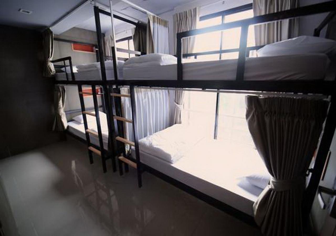 The Campus Hostel Bangkok Exterior photo