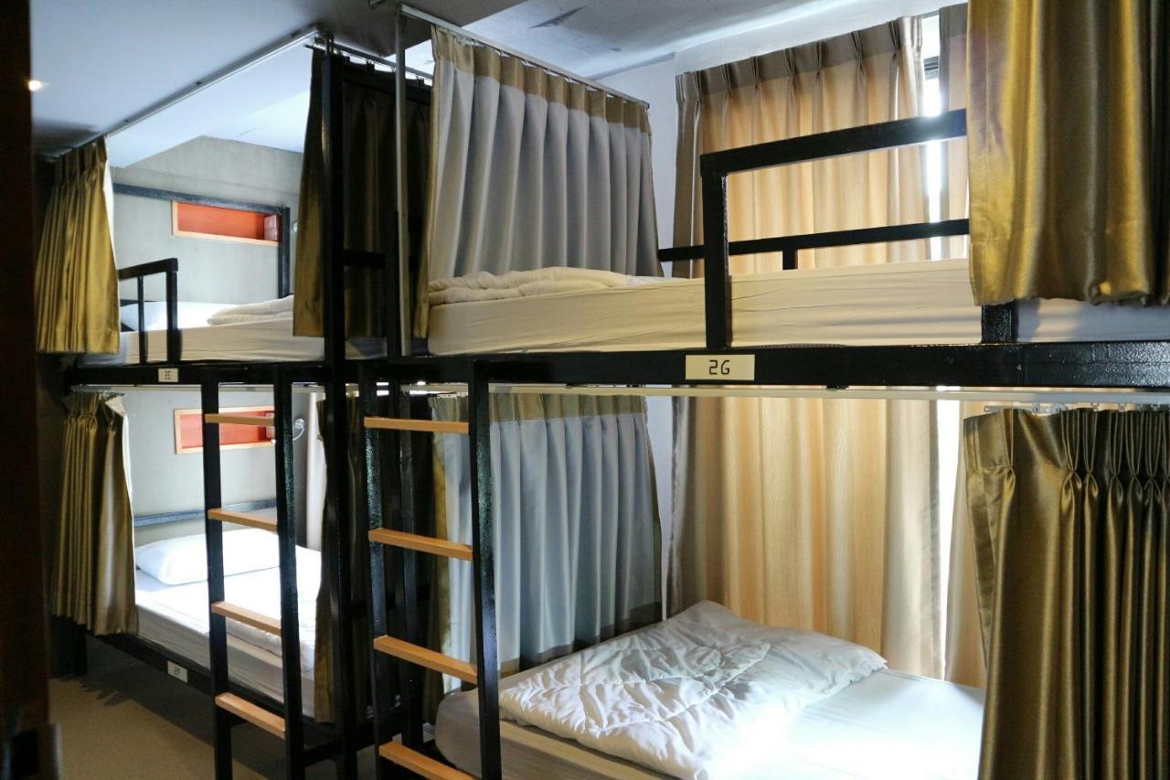 The Campus Hostel Bangkok Exterior photo